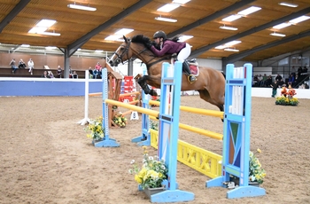 Holly Gair wins NAF Five Star Bronze League Semi Final at South View Equestrian